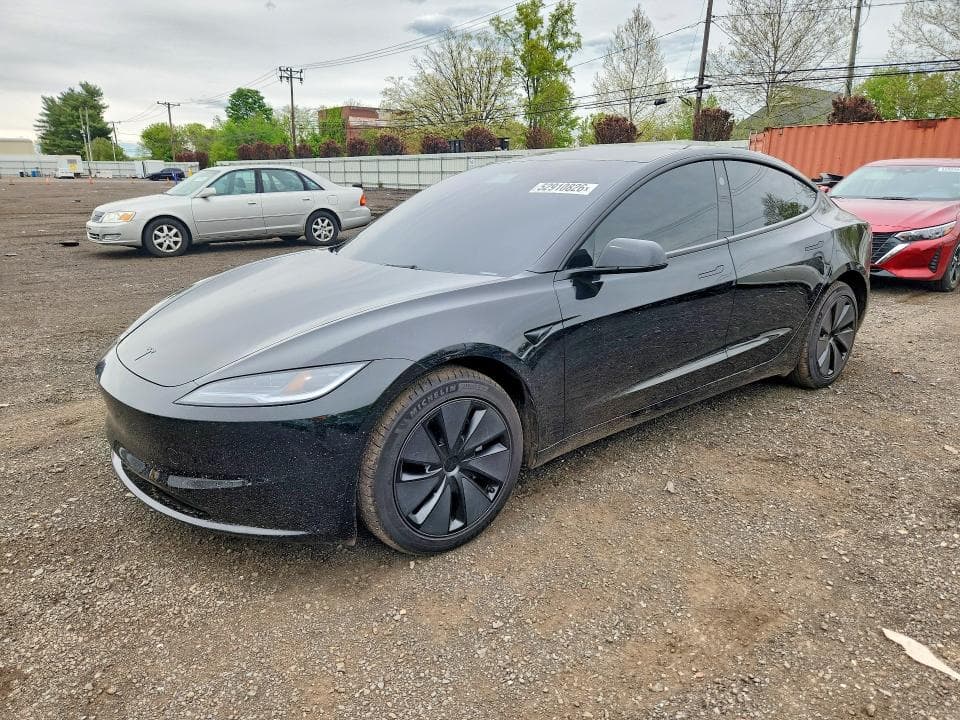 2026 TESLA MODEL 3 - 1