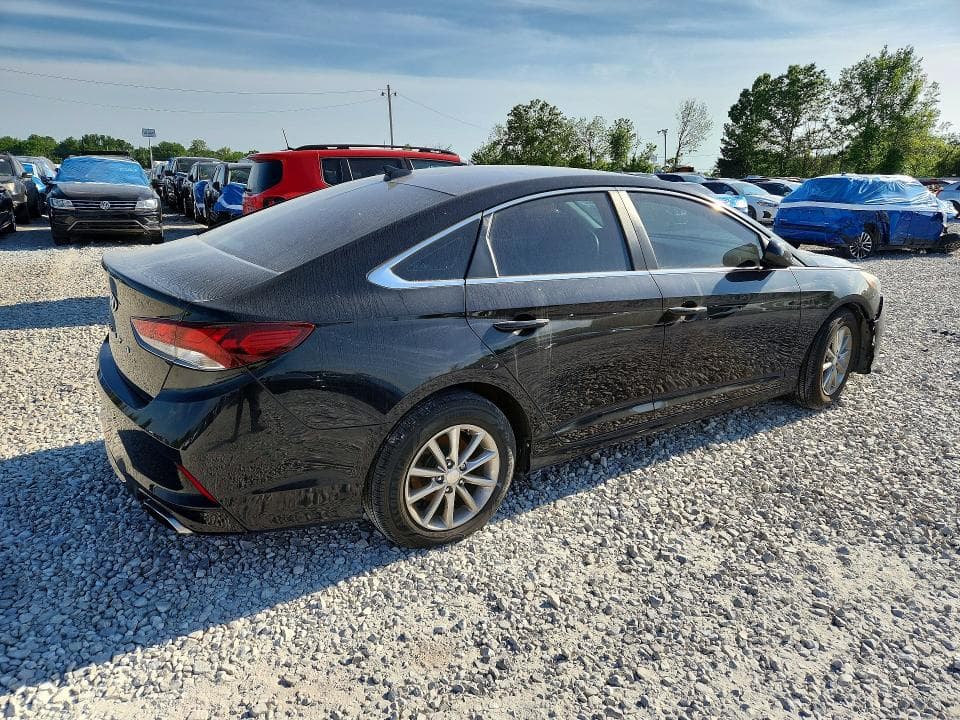 2018 HYUNDAI SONATA SE 3