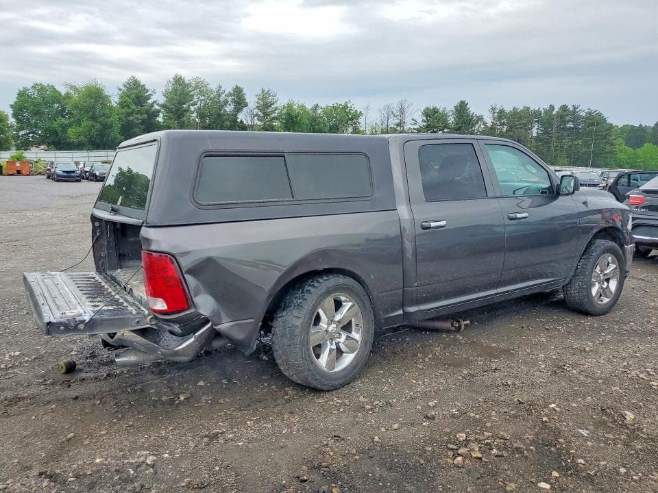 2017 RAM 1500 SLT 3