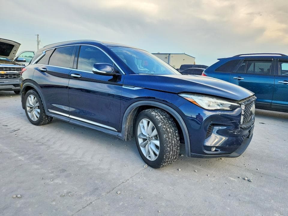 2019 INFINITI QX50 ESSENTIAL 4