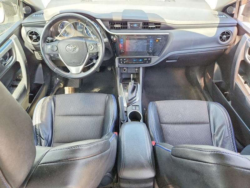 2017 TOYOTA COROLLA SE 8