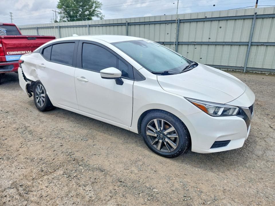 2021 NISSAN VERSA SV 4