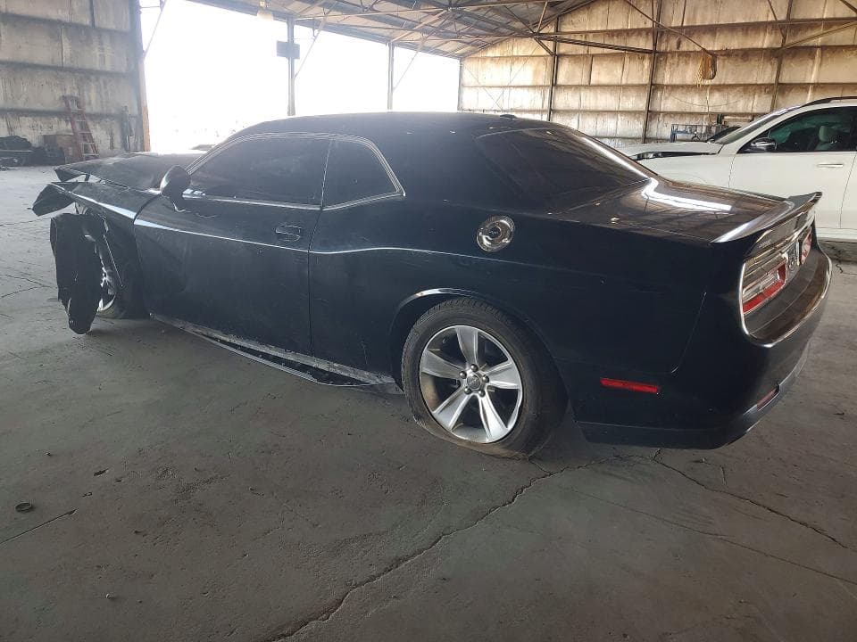 2018 DODGE CHALLENGER SXT 2