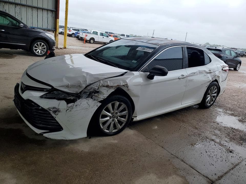 2018 TOYOTA CAMRY