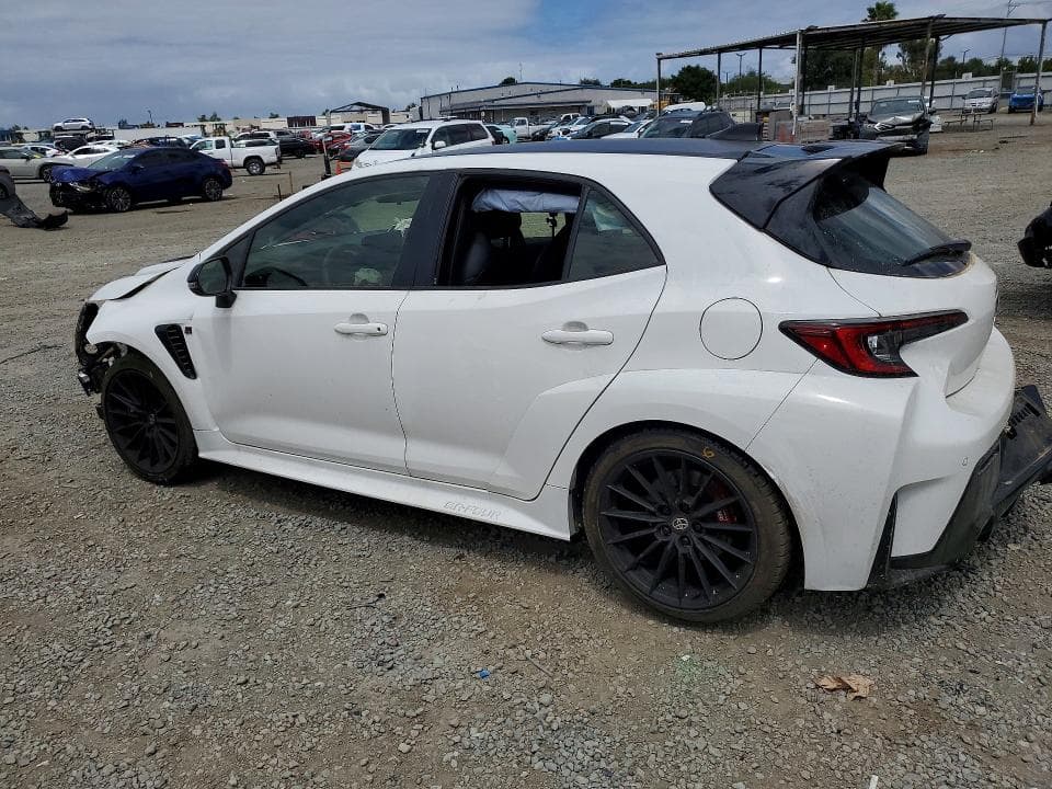 2026 TOYOTA GR COROLLA PREMIUM PLUS 2