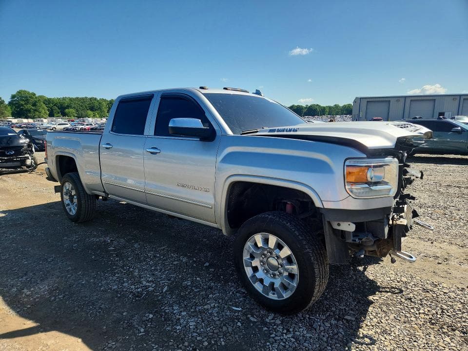 2018 GMC SIERRA K2500 DENALI 4