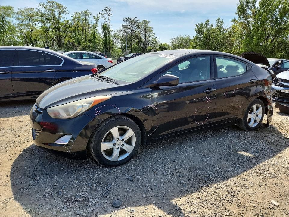 2013 HYUNDAI ELANTRA