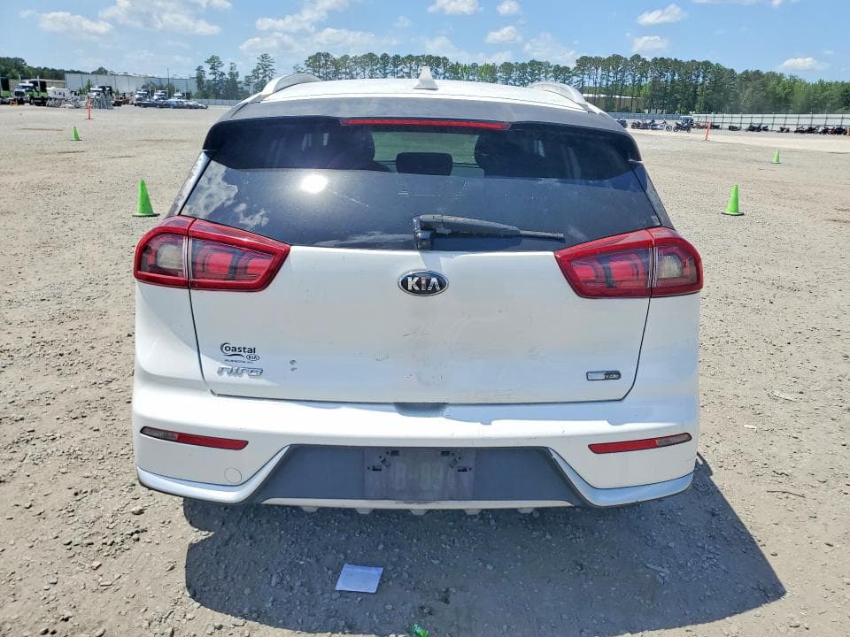 2019 KIA NIRO LX 6