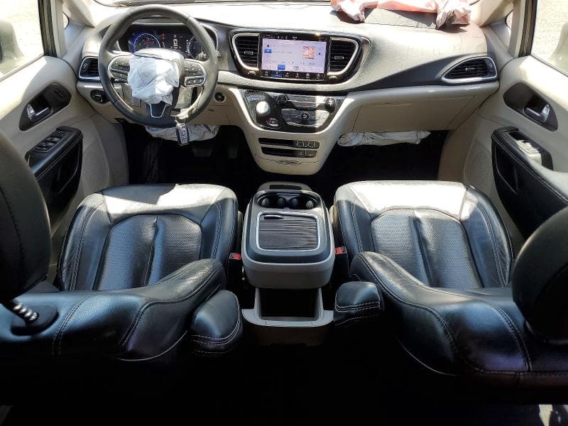 2022 CHRYSLER PACIFICA TOURING L 8