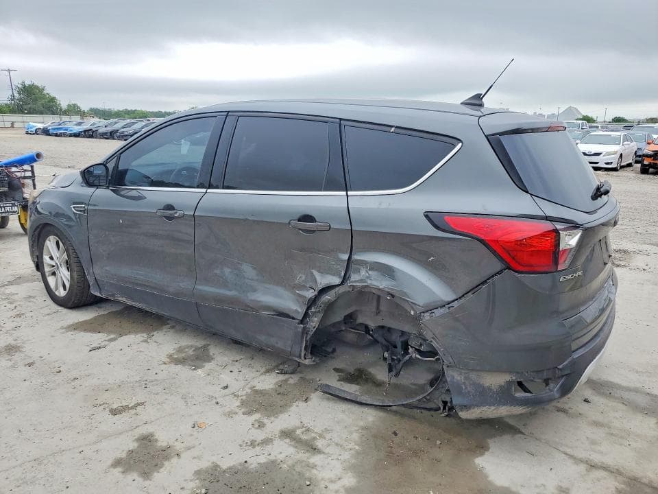 2019 FORD ESCAPE SE 2