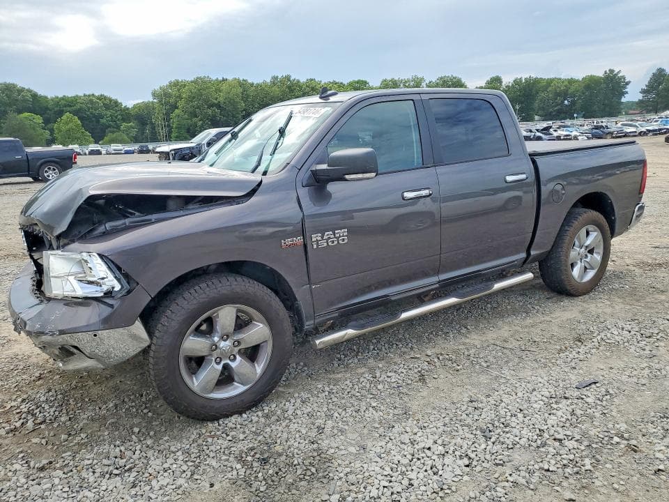 2017 RAM 1500 SLT - 1