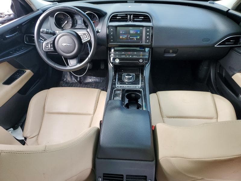 2018 JAGUAR XE PREMIUM 8
