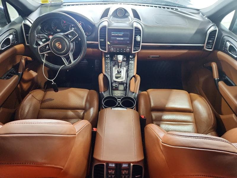2017 PORSCHE CAYENNE 8