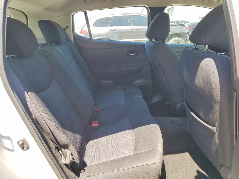 2019 NISSAN LEAF S 10