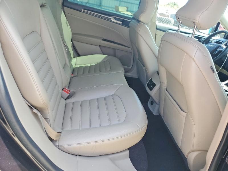 2019 FORD FUSION SEL 10
