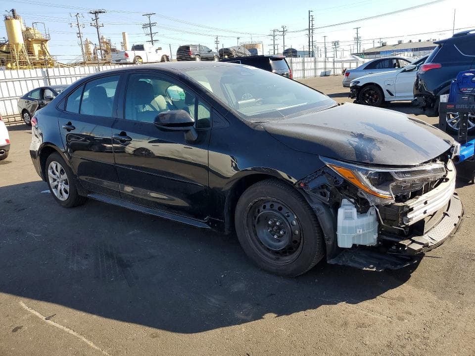 2025 TOYOTA COROLLA LE 4