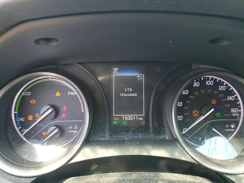 2022 TOYOTA CAMRY HYBRID SE 9