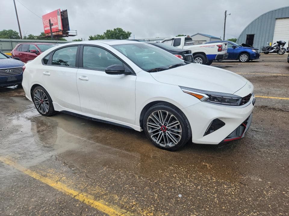 2024 KIA FORTE GT 4