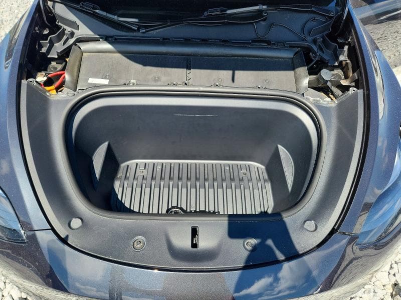 2025 TESLA MODEL Y 11