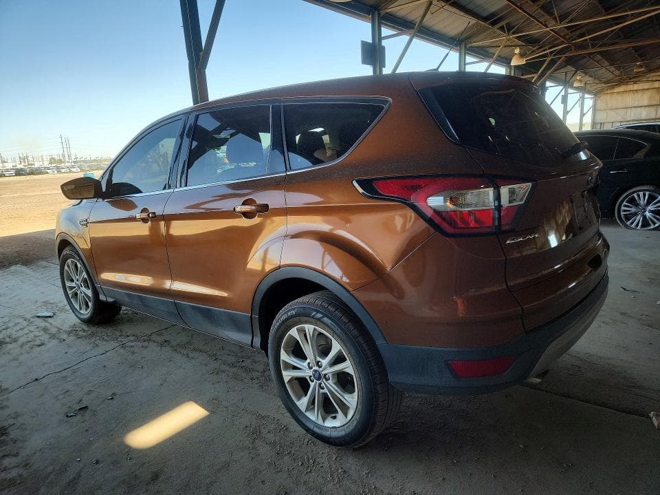 2017 FORD ESCAPE SE 2
