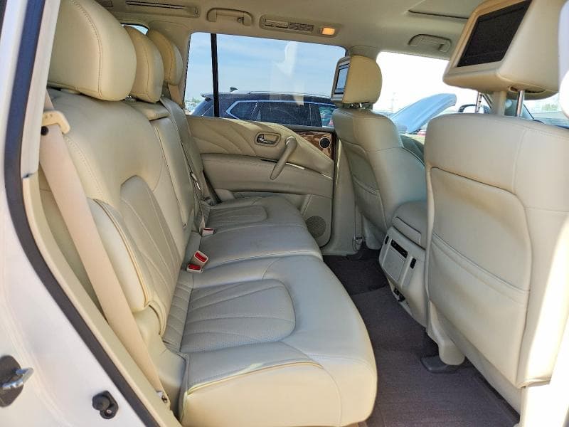 2017 INFINITI QX80 BASE 10
