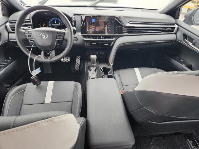 2026 TOYOTA CAMRY SE 8