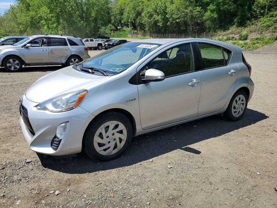 2016 TOYOTA PRIUS