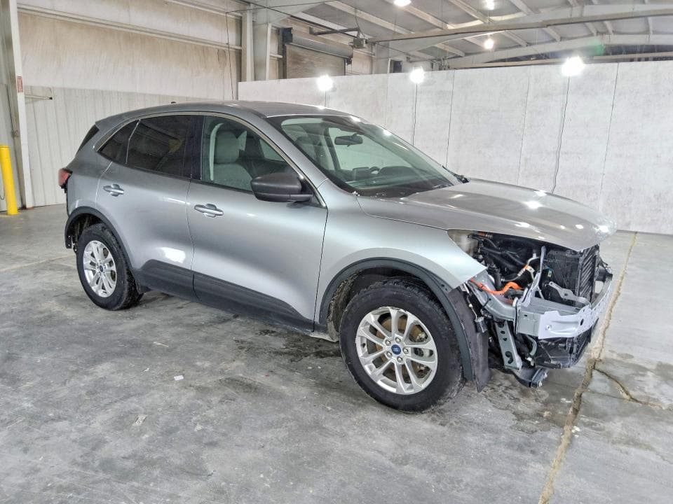 2022 FORD ESCAPE SE 4