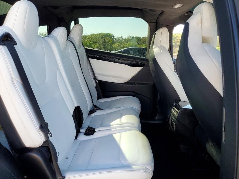 2019 TESLA MODEL X 11