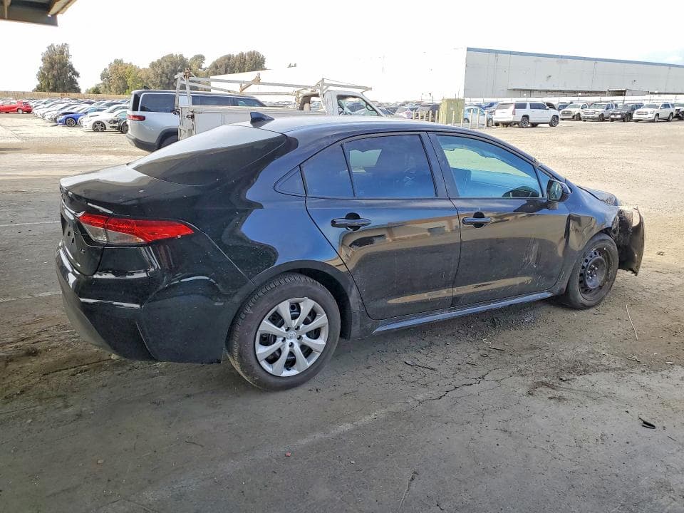 2026 TOYOTA COROLLA LE 3