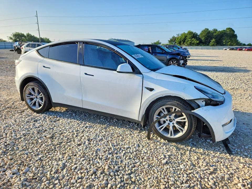 2022 TESLA MODEL Y 4