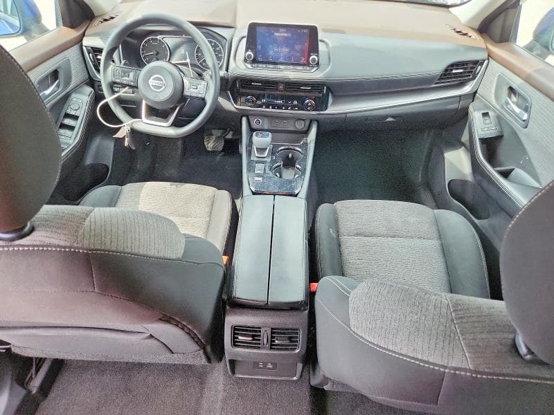 2021 NISSAN ROGUE SV 8