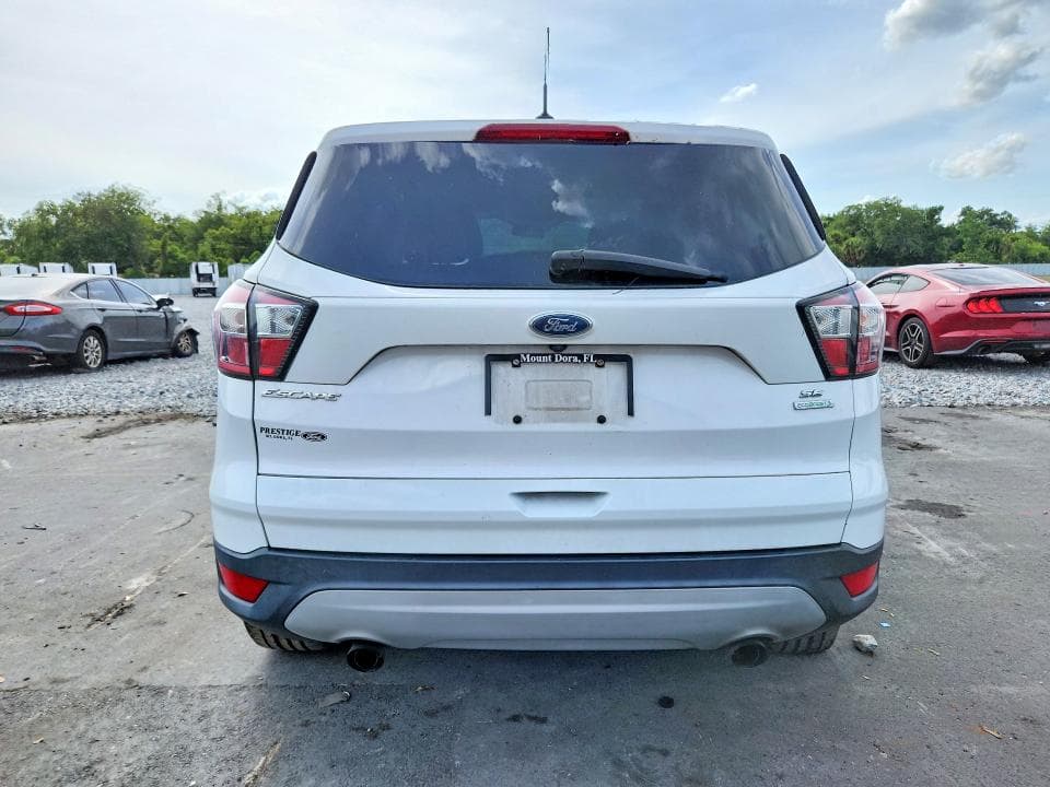 2017 FORD ESCAPE SE 6