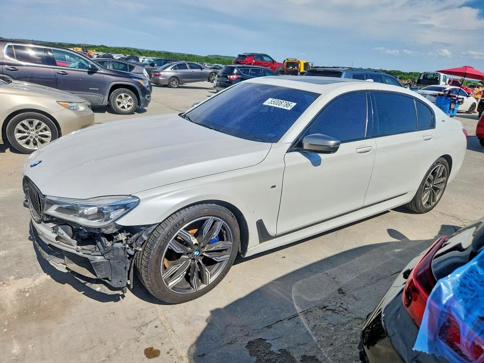2019 BMW M7