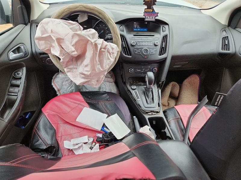 2017 FORD FOCUS SE 8