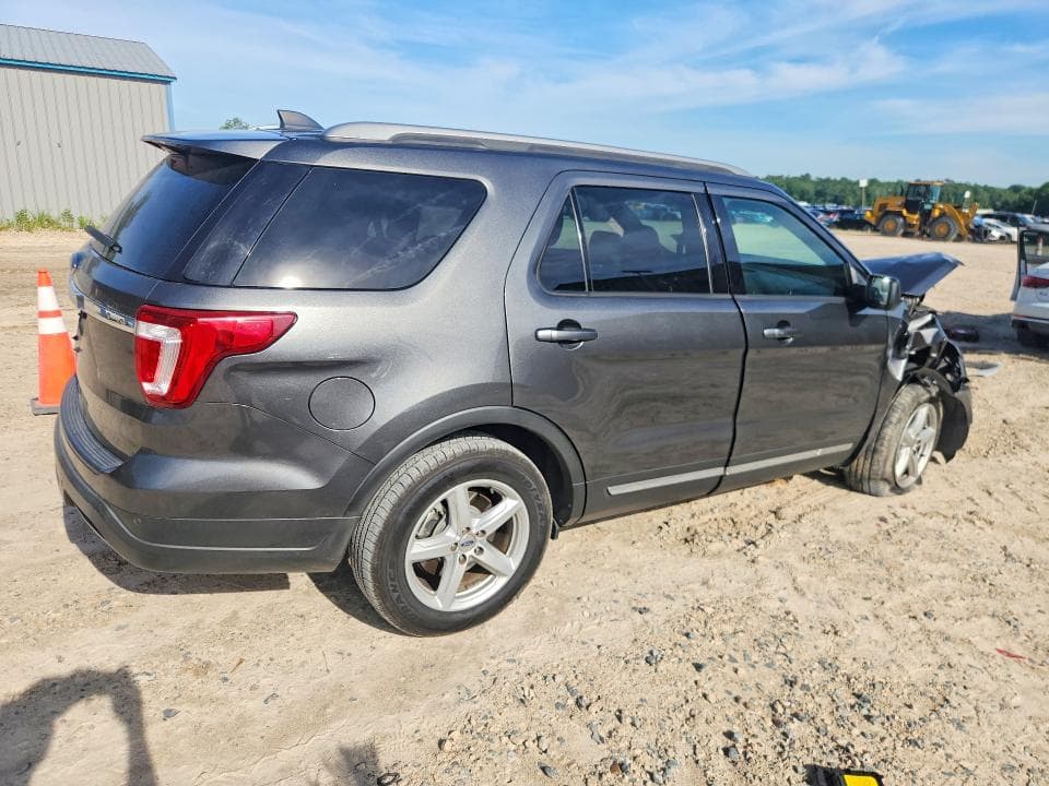 2019 FORD EXPLORER XLT 3