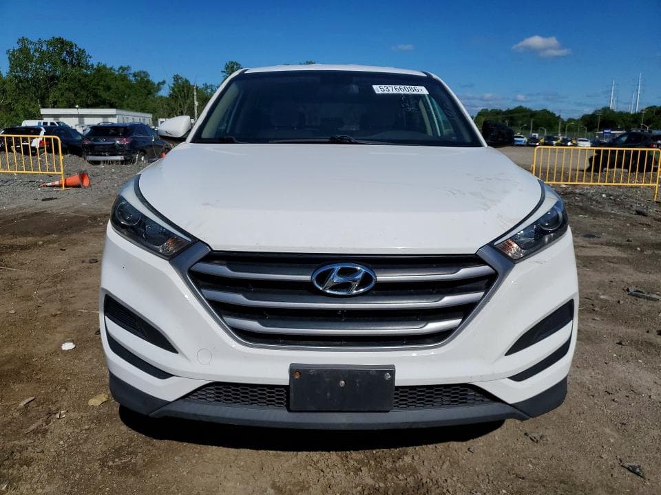 2018 HYUNDAI TUCSON SE 5