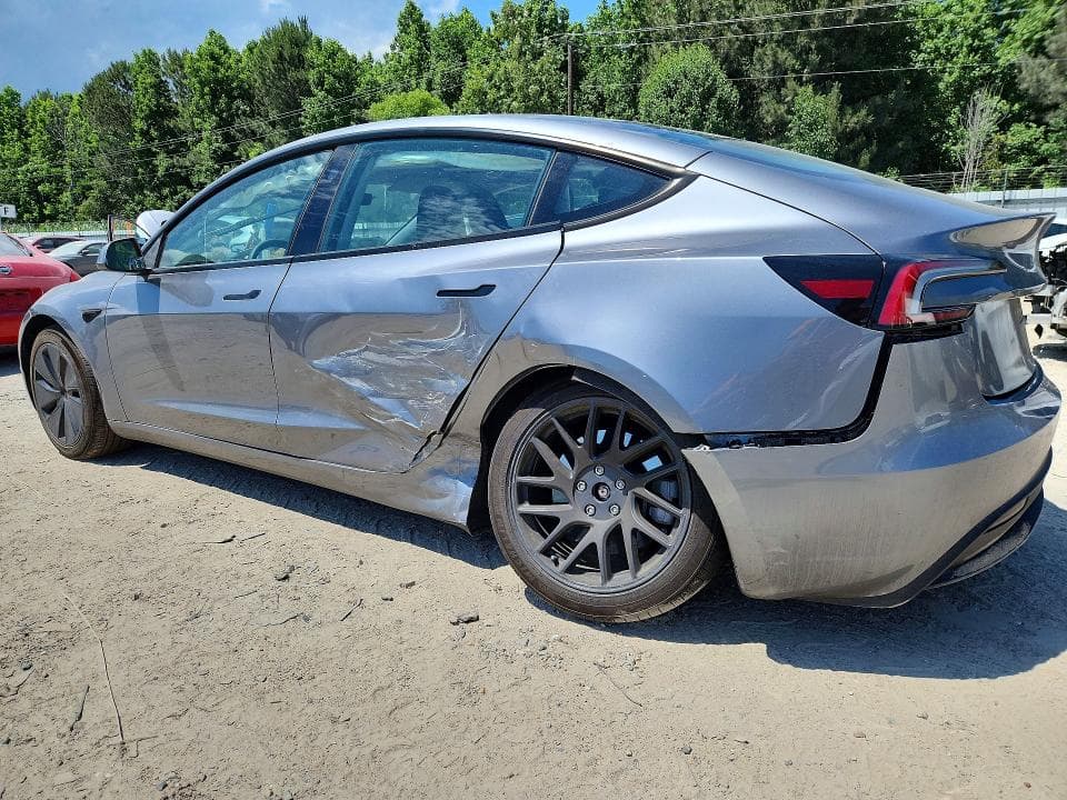 2025 TESLA MODEL 3 2