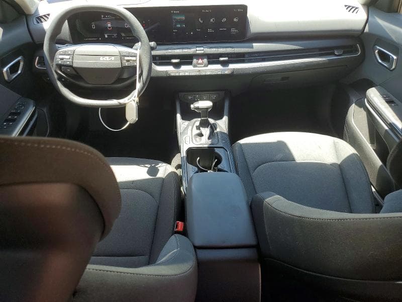 2025 KIA K4 8