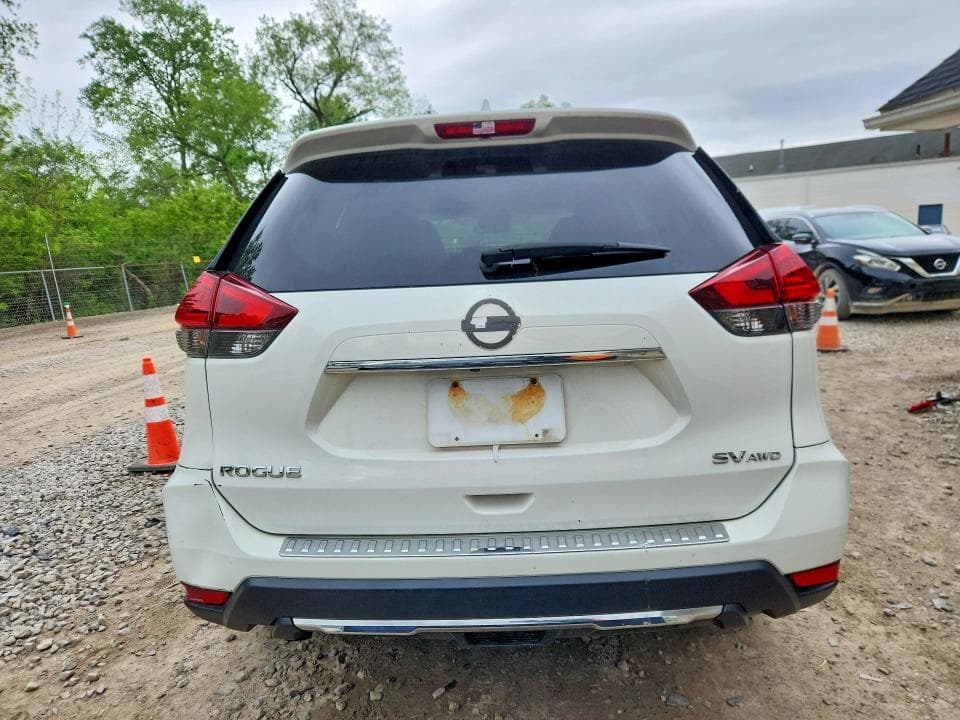 2017 NISSAN ROGUE SV 6