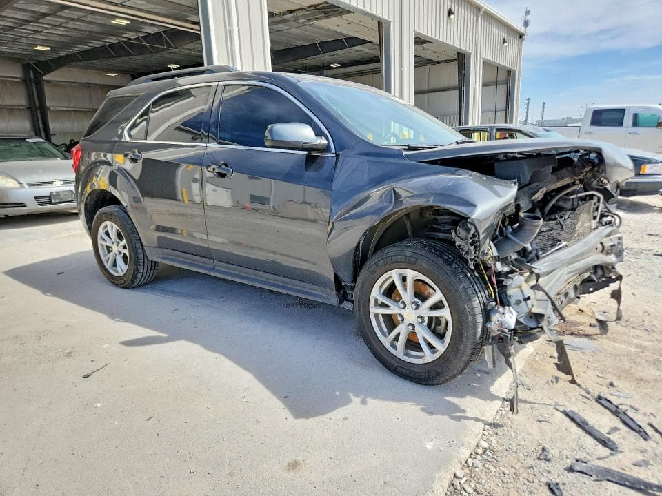 2017 CHEVROLET EQUINOX LT 4