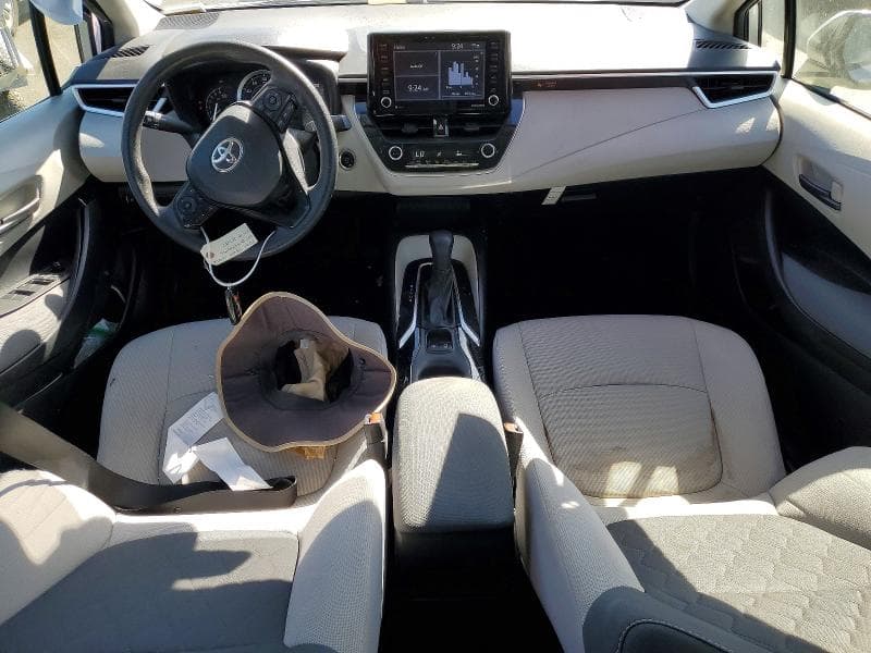 2022 TOYOTA COROLLA LE 8