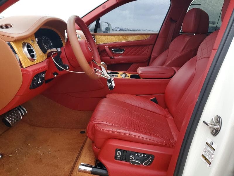 2017 BENTLEY BENTAYGA 7