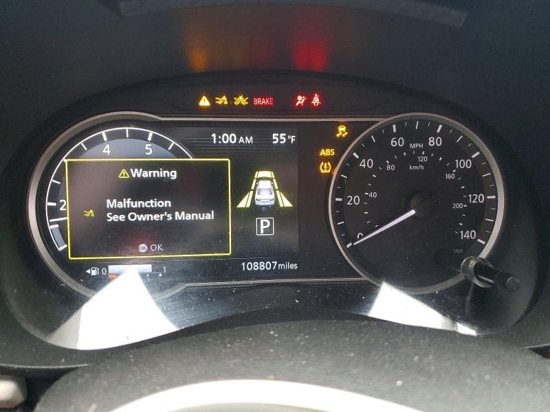 2021 NISSAN VERSA SV 9