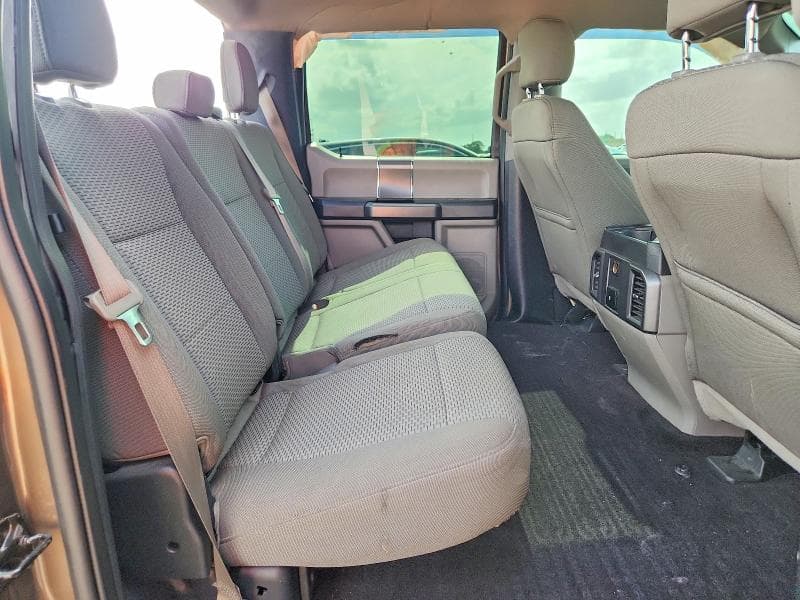 2017 FORD F150 SUPERCREW 10