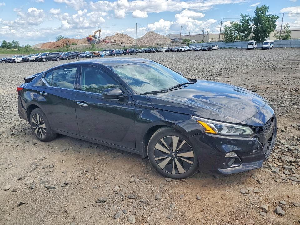 2020 NISSAN ALTIMA SV 4