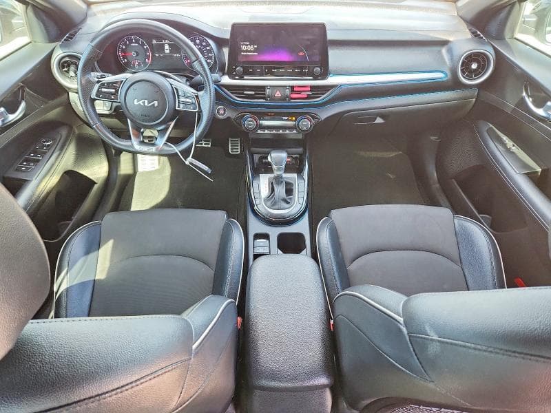 2023 KIA FORTE GT LINE 8
