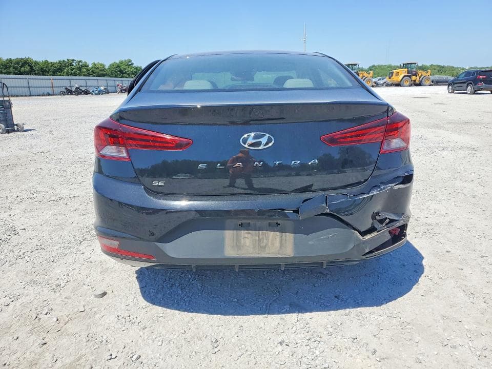 2020 HYUNDAI ELANTRA SE 6