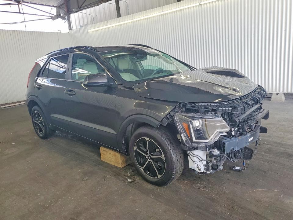 2025 KIA NIRO EX 4