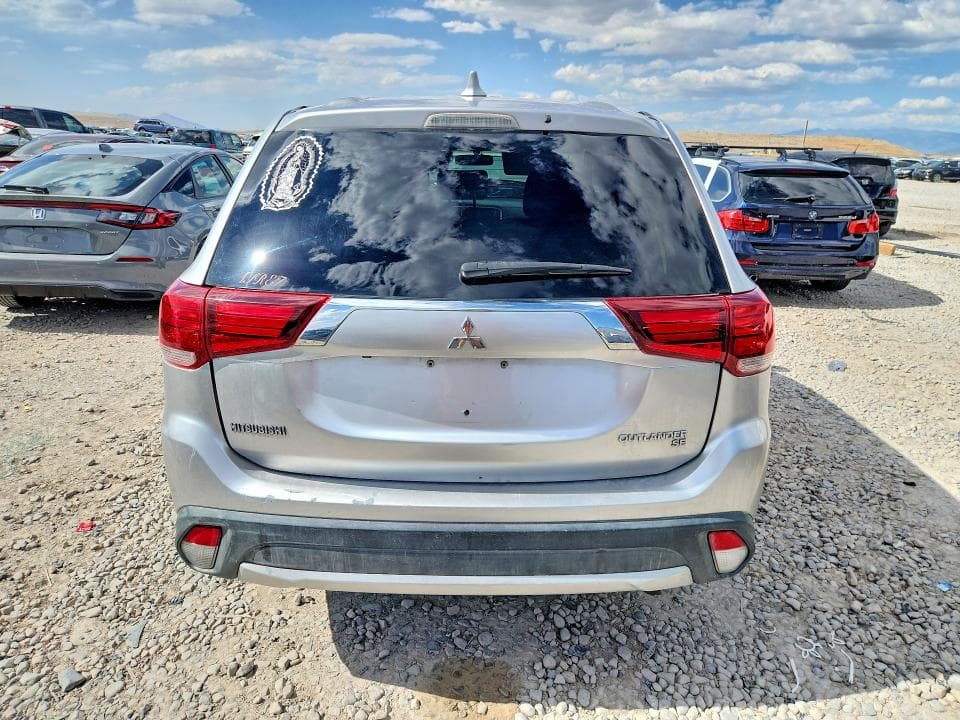 2018 MITSUBISHI OUTLANDER SE 6